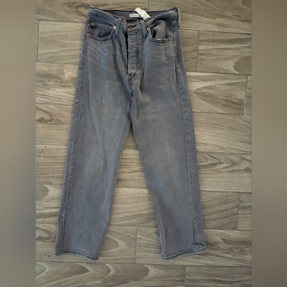 Levi's Ribcage Straight Ankle Jeans